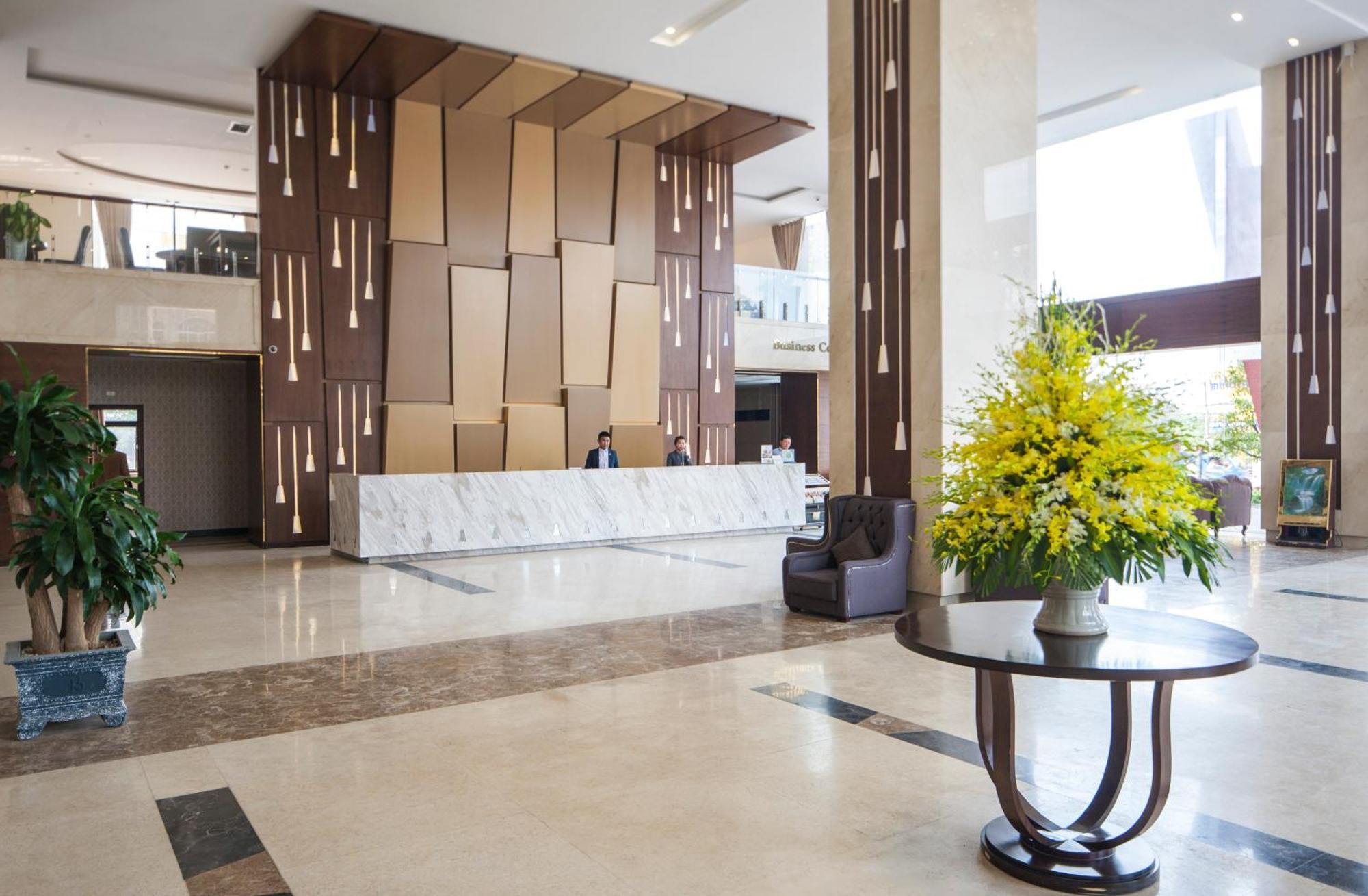 Muong Thanh Grand Quang Tri Hotel מראה חיצוני תמונה